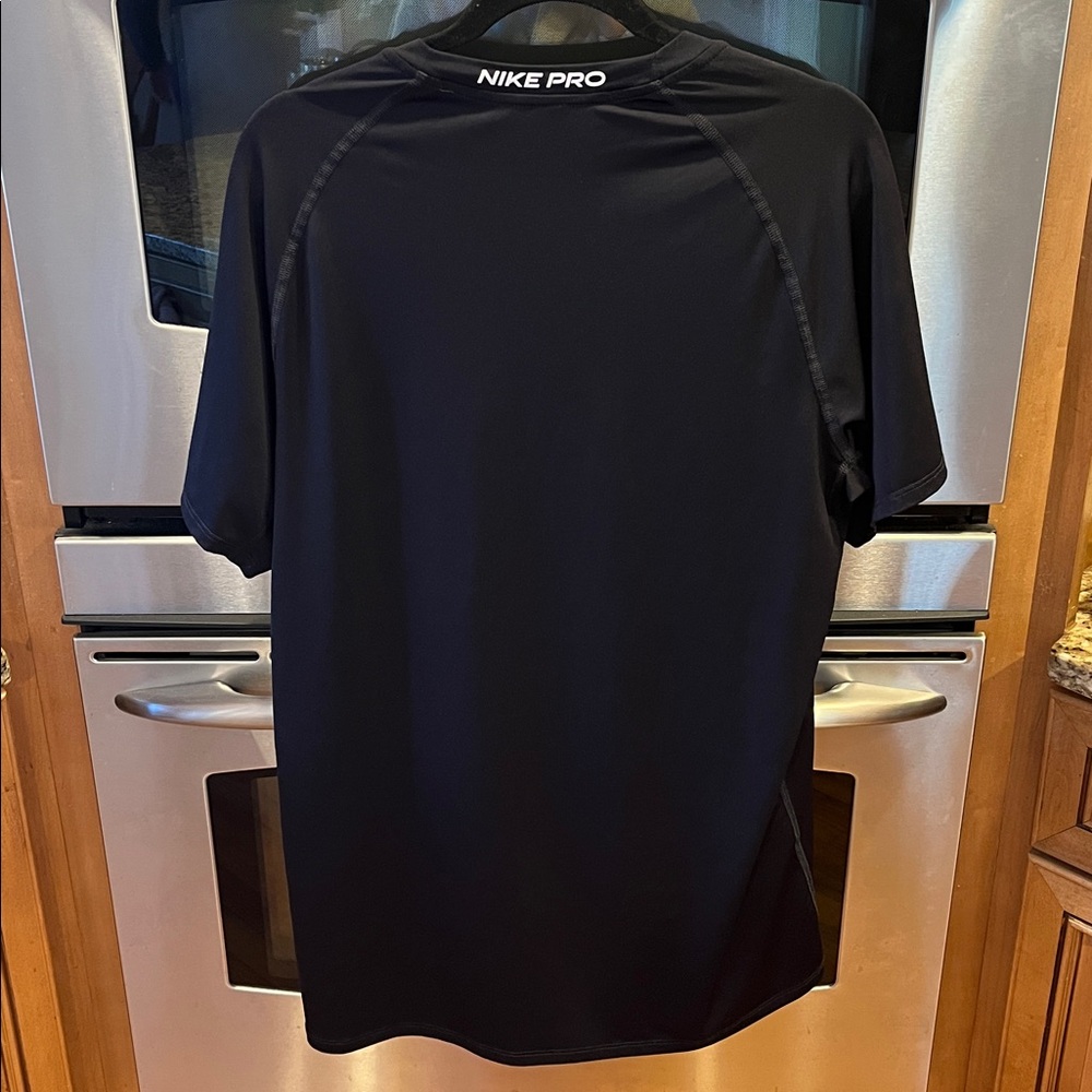 Nike Pro dri-fit slim XL black t-shirt - Picture 4 of 6